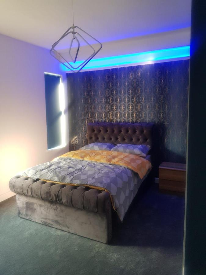 Highfields Living - All Rooms Ensuite- Free Wifi- Free Local Parking シェフィールド エクステリア 写真
