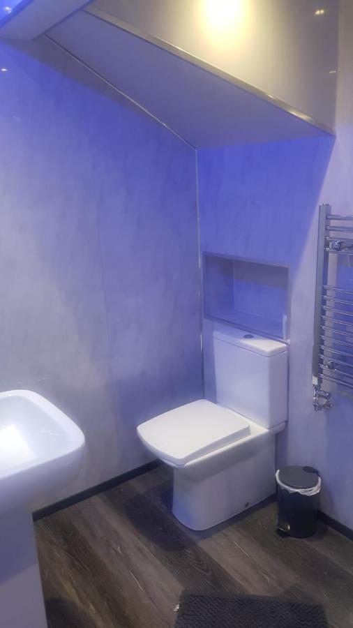 Highfields Living - All Rooms Ensuite- Free Wifi- Free Local Parking シェフィールド エクステリア 写真