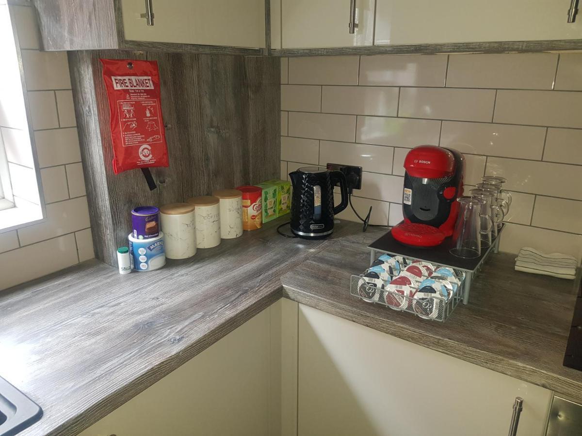 Highfields Living - All Rooms Ensuite- Free Wifi- Free Local Parking シェフィールド エクステリア 写真